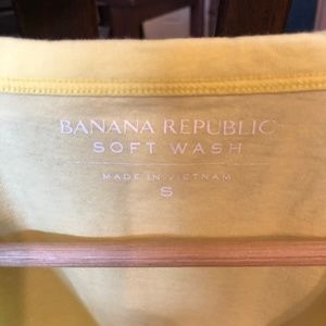Banana Republic Shirts - Banana Republic Soft Wash V- Neck Cotton Tee Banana Republic Shirts - Banana Republic Soft Wash V- Neck Cotton Tee